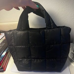 Lululemon 5L Quilted Crossbody Bag